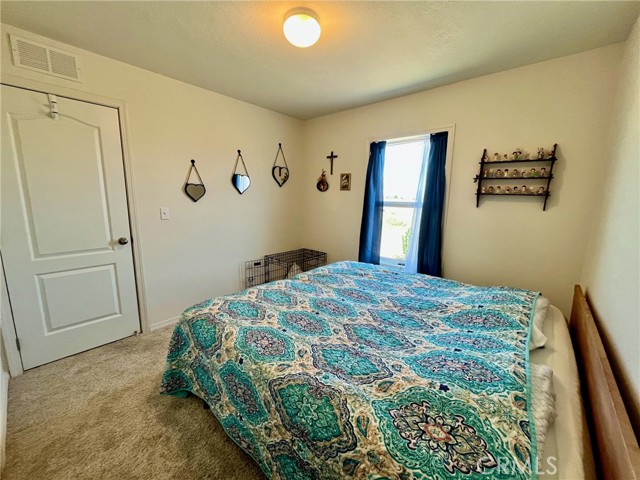 Detail Gallery Image 11 of 36 For 10314 Swigart Rd, Montague,  CA 96064 - 2 Beds | 3/1 Baths