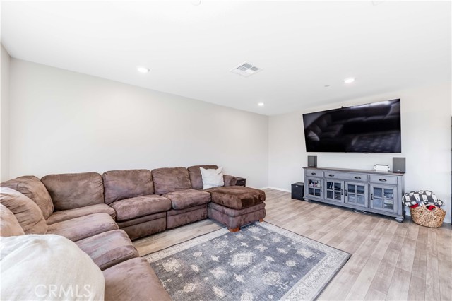 Detail Gallery Image 7 of 37 For 30779 Le Baron Ct, Winchester,  CA 92596 - 4 Beds | 2/1 Baths