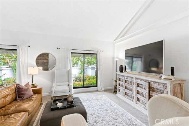 Detail Gallery Image 9 of 33 For 1854 Port Margate, Newport Beach,  CA 92660 - 3 Beds | 2/1 Baths