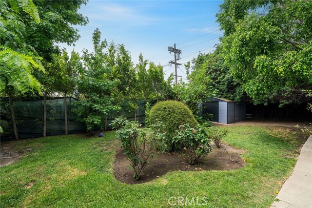 1812 Las Flores Drive, Los Angeles CA: https://media.crmls.org/medias/2bd3828a-b0b5-4382-9793-5385290891c6.jpg
