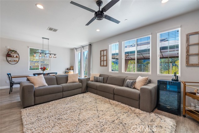 Image 1 of 36 For 43078 Avenida Amistad