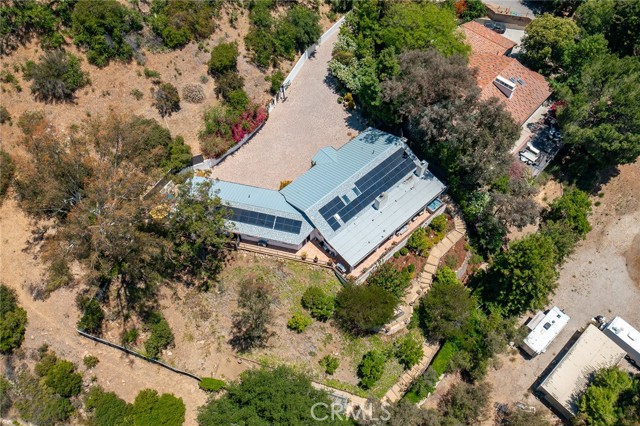 24311 Sylvan Glen Road, Calabasas CA: https://media.crmls.org/medias/2bd48180-098a-4701-aaff-5b4b2f8d2682.jpg