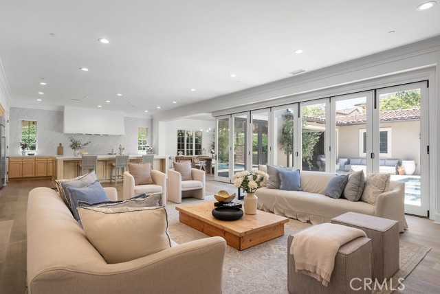 Detail Gallery Image 8 of 34 For 117 Andirons, Irvine,  CA 92602 - 5 Beds | 5 Baths