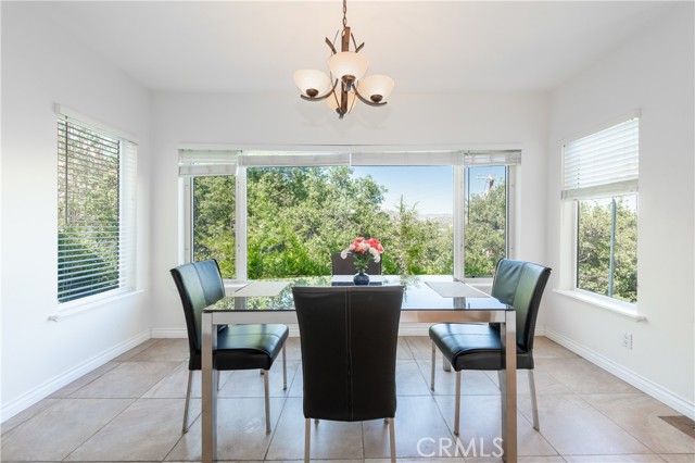 8665 Valley Circle Boulevard, West Hills CA: https://media.crmls.org/medias/2bd491db-88da-498c-a90f-d4b61c74cb16.jpg
