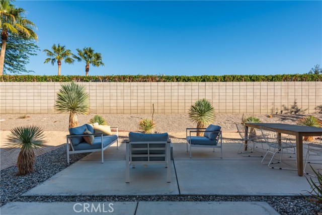 Detail Gallery Image 34 of 37 For 1126 Lucent Ct, Palm Springs,  CA 92262 - 3 Beds | 3 Baths