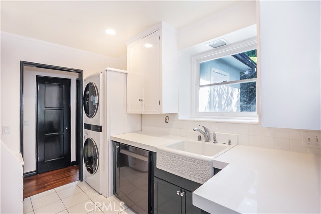 Detail Gallery Image 10 of 25 For 249 Wave, Laguna Beach,  CA 92651 - 2 Beds | 2 Baths