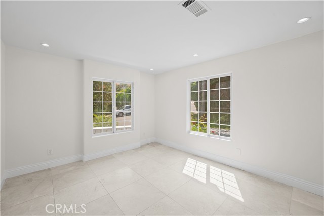 3856 Vista Linda Drive, Encino CA: https://media.crmls.org/medias/2bd6019a-fac0-413e-9971-bf72f1a9124a.jpg