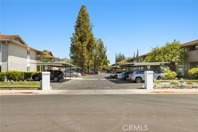 2 Fremont Street, Chico CA: https://media.crmls.org/medias/2bd629da-2098-42d3-b781-68fcad4b3836.jpg