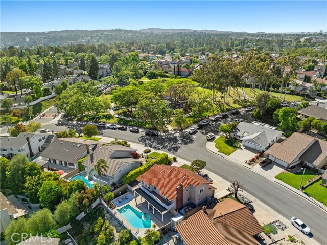 Detail Gallery Image 42 of 46 For 24852 Costeau St, Laguna Hills,  CA 92653 - 4 Beds | 2/1 Baths