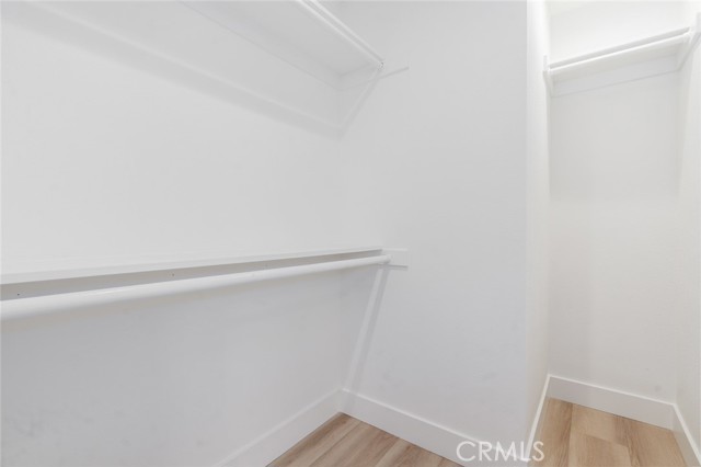 707 1/2 Orchid Avenue, Corona del Mar CA: https://media.crmls.org/medias/2bd8dc53-0309-49f0-abb9-be8635e7b88a.jpg