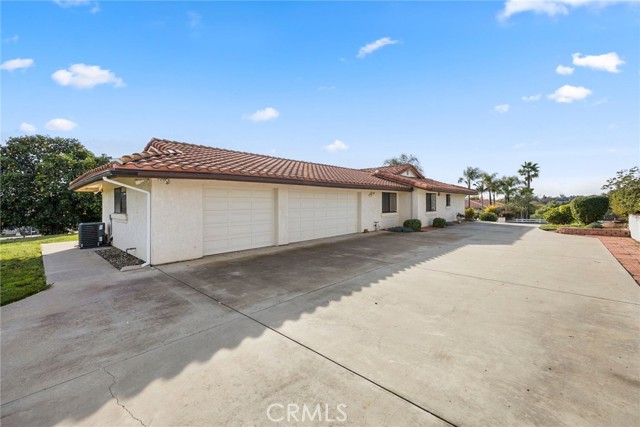 642 Tumble Creek Lane, Fallbrook, CA, 92028 642 Tumble Creek Lane, Fallbrook, CA, 92028