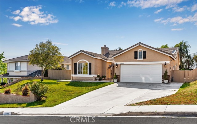 Detail Gallery Image 1 of 31 For 32089 Villa Del Sol, Wildomar,  CA 92595 - 4 Beds | 3 Baths