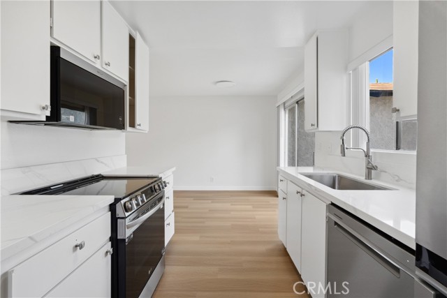 Detail Gallery Image 14 of 23 For 654 Ohio Ave #1,  Long Beach,  CA 90814 - 2 Beds | 1/1 Baths