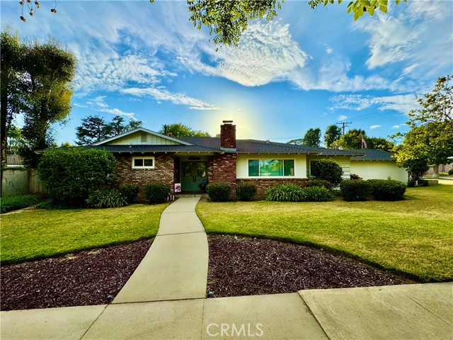 Detail Gallery Image 1 of 35 For 1795 N 1st Ave, Upland,  CA 91784 - 4 Beds | 3 Baths