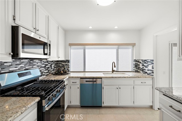 Detail Gallery Image 8 of 19 For 23866 via Calzada, Mission Viejo,  CA 92691 - 3 Beds | 2 Baths