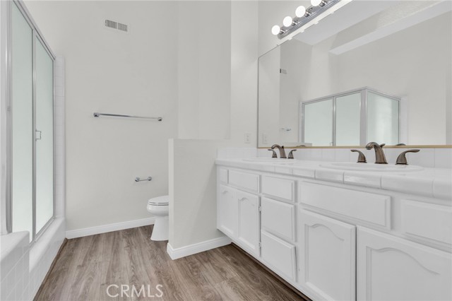 19562 Pompano Lane, Huntington Beach CA: https://media.crmls.org/medias/2bdeae4b-57fd-458e-8fef-a1cd0766bf7b.jpg
