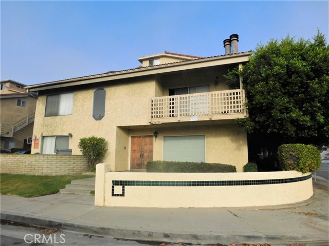 16751 Moody Circle, Huntington Beach, CA 92649