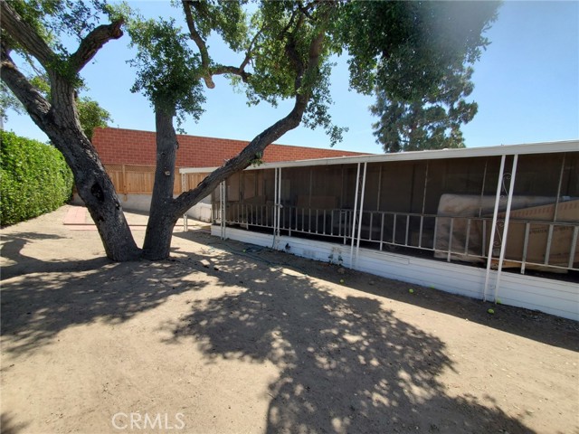 18540 Soledad Canyon Road, Canyon Country CA: https://media.crmls.org/medias/2bdfc7d1-5c1d-4fb8-b526-113fb51ff5bf.jpg