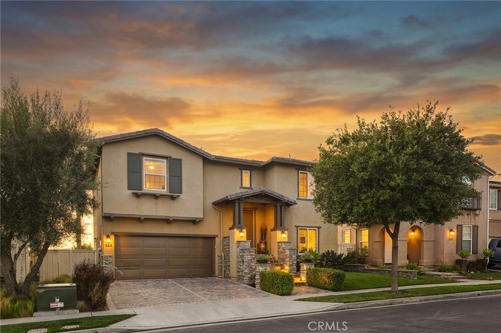 444 Camino Flora Vista