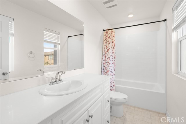 Detail Gallery Image 38 of 59 For 3938 Cambria Privado, Ontario,  CA 91762 - 5 Beds | 3 Baths
