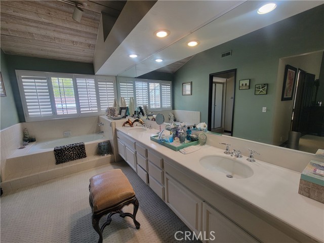 Detail Gallery Image 21 of 23 For 5 Morning Glory, Irvine,  CA 92603 - 3 Beds | 2 Baths
