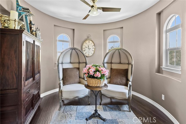 5381 Campania Way, Fontana CA: https://media.crmls.org/medias/2be0efac-f856-49b3-8028-d1f2202dd74b.jpg