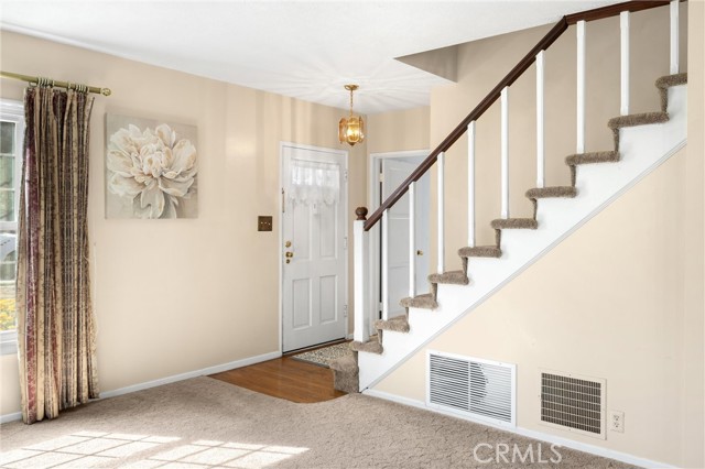 1995 Cadillac Drive, Pomona CA: https://media.crmls.org/medias/2be12d97-fbfb-4841-b266-783583bcb5ba.jpg