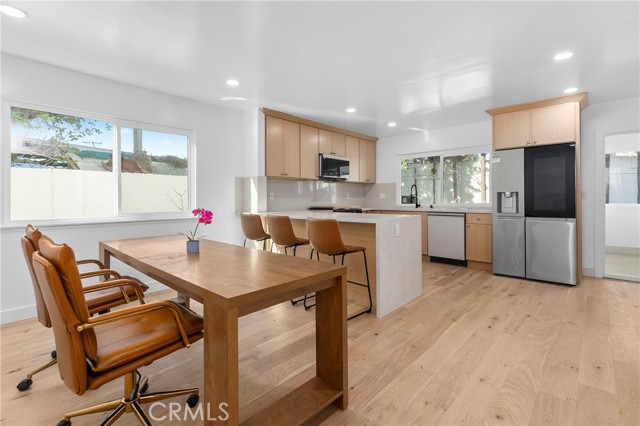 Detail Gallery Image 8 of 32 For 1781 E Warrenton, Anaheim,  CA 92805 - 5 Beds | 3/1 Baths