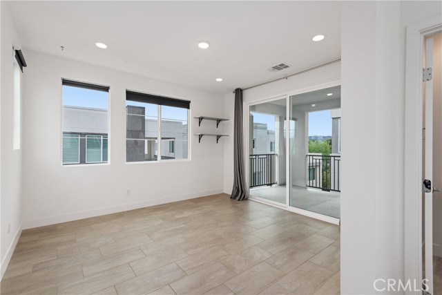 167 Tenor, Irvine CA: https://media.crmls.org/medias/2be1c866-98e3-49b5-8bf2-0267657613a0.jpg