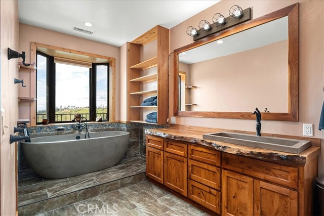 Detail Gallery Image 4 of 75 For 101 Tobin Ct, Oroville,  CA 95965 - 3 Beds | 2 Baths