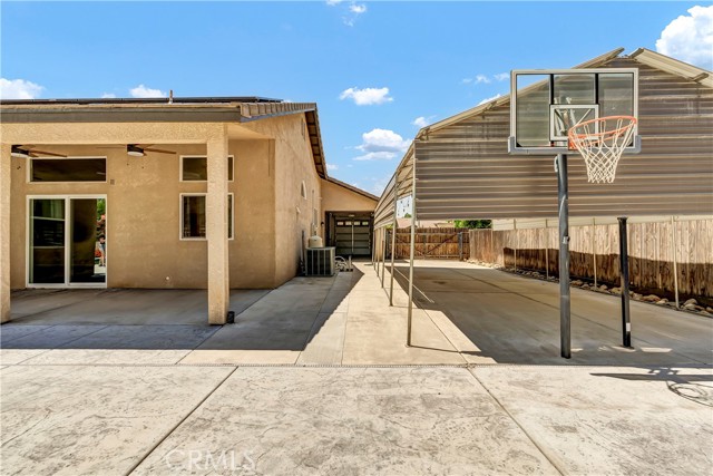 Detail Gallery Image 40 of 54 For 300 S Lombardi St, Porterville,  CA 93257 - 4 Beds | 2 Baths