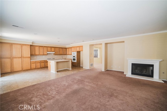 Detail Gallery Image 6 of 17 For 6542 Hollis St, Corona,  CA 92880 - 5 Beds | 3 Baths