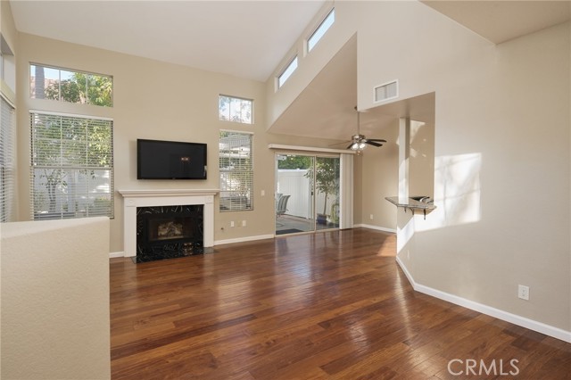 Detail Gallery Image 2 of 30 For 13 Cardinal Ave, Aliso Viejo,  CA 92656 - 2 Beds | 2/1 Baths