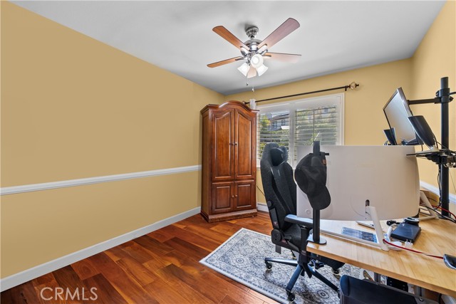 28456 Calex Drive, Valencia CA: https://media.crmls.org/medias/2be33f48-3632-40f9-ae2c-eee0f004215e.jpg