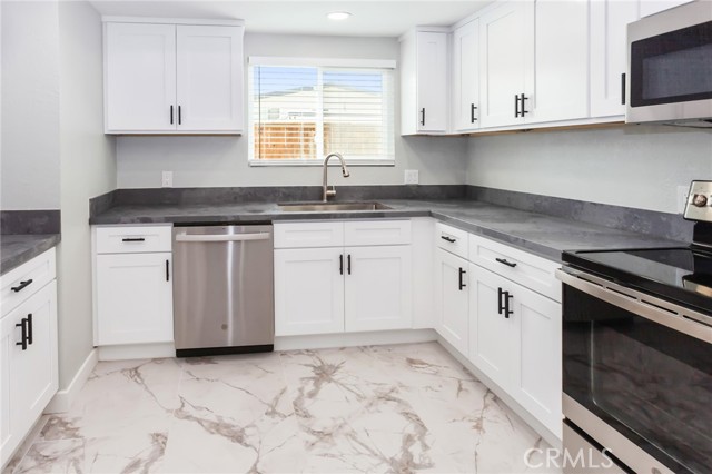 118 W Canada, San Clemente CA: https://media.crmls.org/medias/2be357c8-7fed-44bc-bde4-95518bfcb7d5.jpg