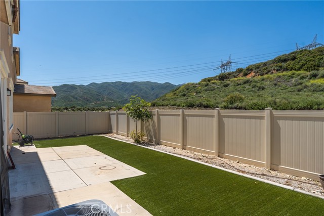 Detail Gallery Image 32 of 41 For 17100 Gray Pine Pl, San Bernardino,  CA 92407 - 3 Beds | 2/1 Baths