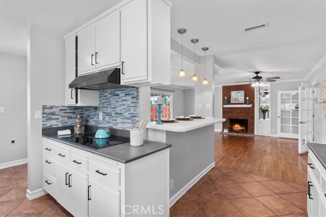 Detail Gallery Image 10 of 34 For 1366 E Louisa Ave, West Covina,  CA 91790 - 4 Beds | 2 Baths