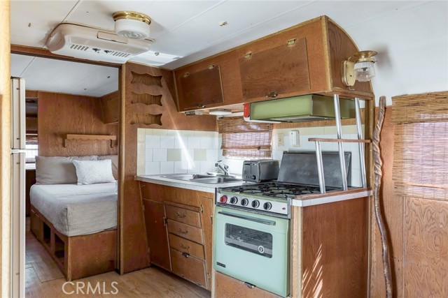 48575 Paradise Avenue, Morongo Valley CA: https://media.crmls.org/medias/2be4399a-3308-4f61-ac2d-26cf0fefd3ca.jpg