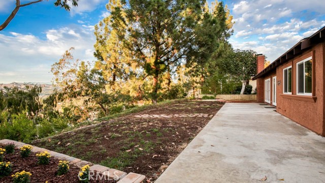 Detail Gallery Image 6 of 29 For 6543 E via Estrada, Anaheim,  CA 92807 - 5 Beds | 4/1 Baths