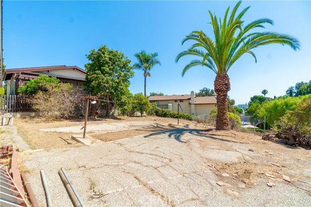 514 Arcadia Drive, San Pedro CA: https://media.crmls.org/medias/2be460f2-fa7e-4db7-9dfd-0bc5a588b4da.jpg