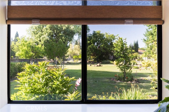2619 Amanecida, Chico CA: https://media.crmls.org/medias/2be4b0ae-d0fd-42ef-b11c-a46377b91917.jpg