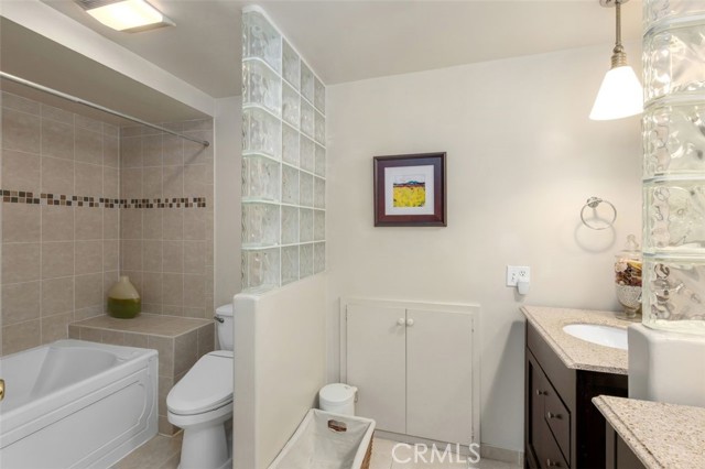 Detail Gallery Image 26 of 39 For 408 Torrens St, Anaheim,  CA 92807 - 5 Beds | 3/1 Baths