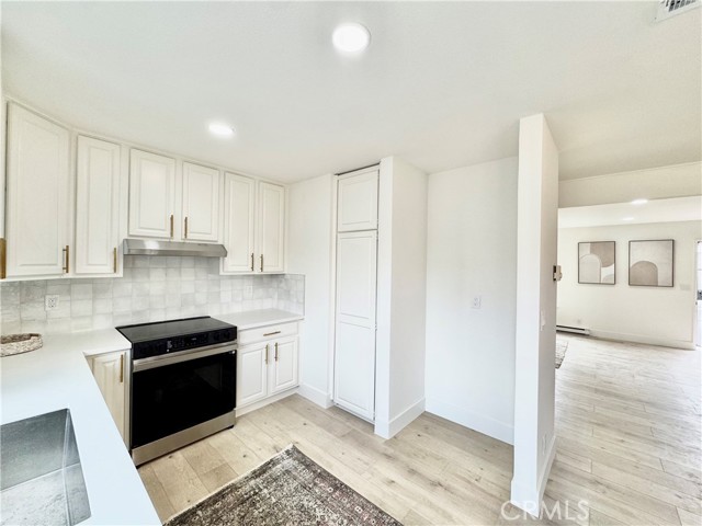 11050 Camden Way, Stanton CA: https://media.crmls.org/medias/2be58e78-df77-4412-84f4-ed508ce1f483.jpg