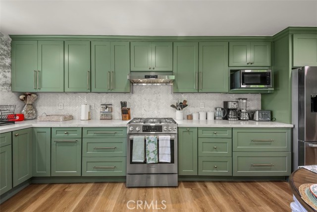 Detail Gallery Image 10 of 58 For 16780 E Buena Vista Ave, Orange,  CA 92865 - 3 Beds | 2 Baths