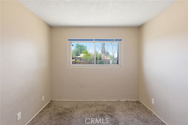 Detail Gallery Image 14 of 31 For 913 Goldenrod, Escondido,  CA 92027 - 3 Beds | 1 Baths