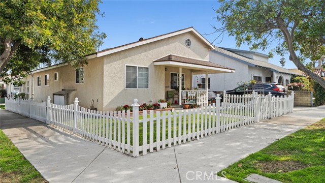 846 Belmont Avenue, Long Beach, California 90804, ,Multi-Family,For Sale,Belmont,PW25017258