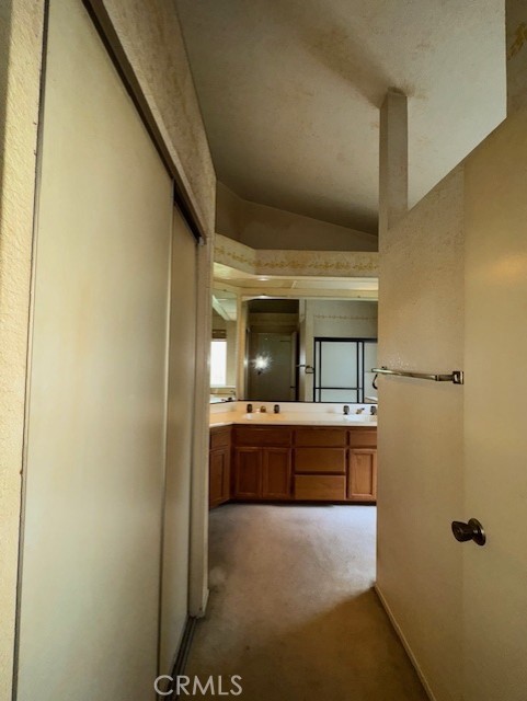 4773 Mount Rainier St., Jurupa Valley CA: https://media.crmls.org/medias/2be73b3e-eb2a-418a-a083-23308ec7deac.jpg