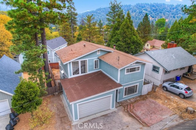 Detail Gallery Image 2 of 33 For 22726 Laurel Ln, Crestline,  CA 92325 - 4 Beds | 2 Baths