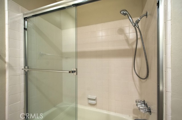 5021 Corkwood Lane, Irvine CA: https://media.crmls.org/medias/2be8b52c-cacd-4396-b424-fe943797a173.jpg