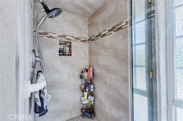5802 Lakehaven Way, Yorba Linda CA: https://media.crmls.org/medias/2be99b74-9738-4fb9-b8cc-1d3cd49b370b.jpg